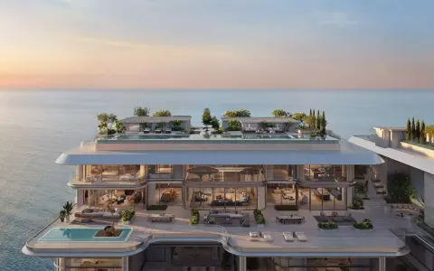 Luna Sky Palace: Photograph 5 of 8