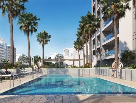 Azizi Riviera 67: Photograph 2 of 4