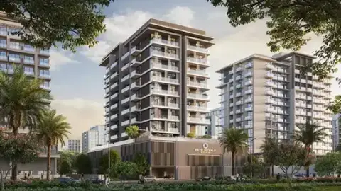 Gate Royale Residences: Photograph 2 of 12